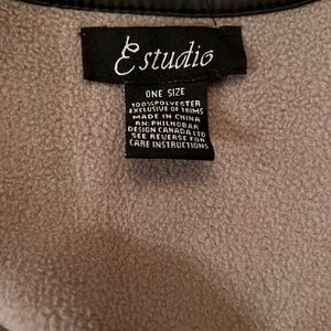 One size fleece wrap